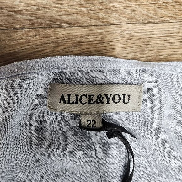 Alice & You Women's Size 22 Blue Embroidered Bell Sleeve Boho Knee Length Dress - Picture 2 of 10